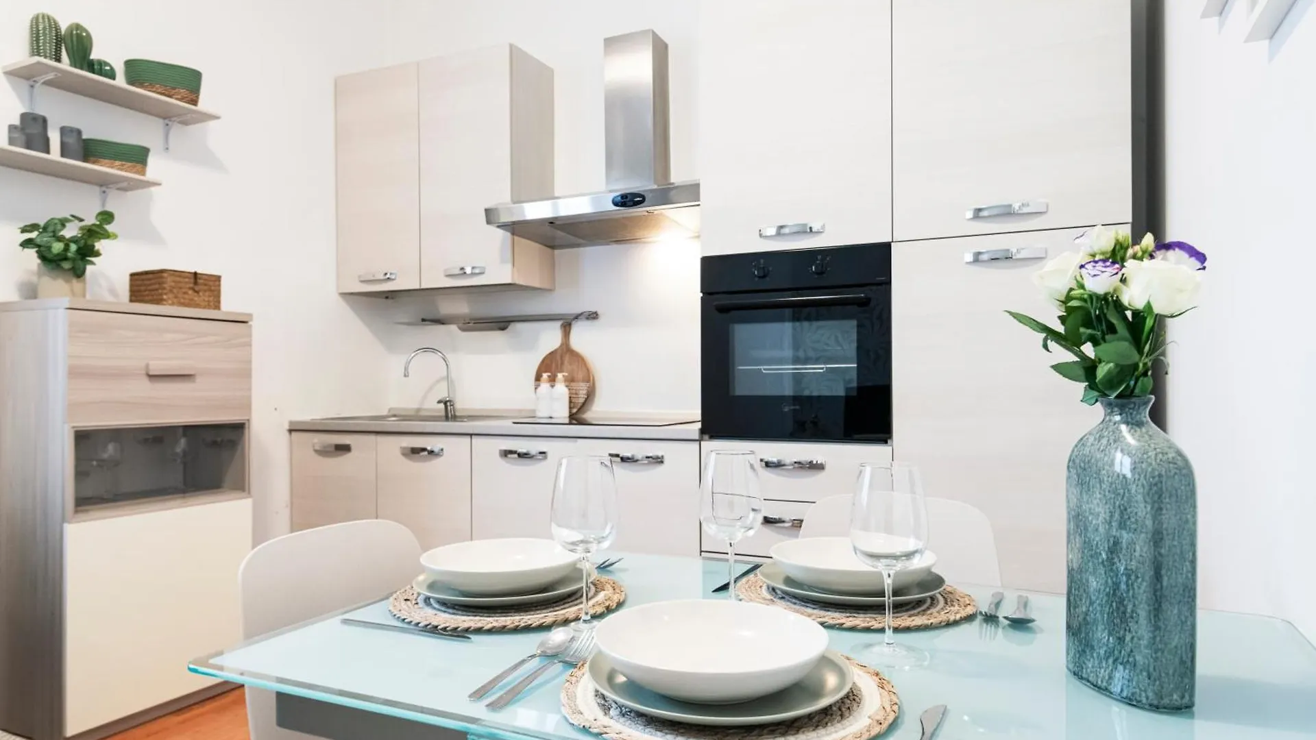 Cozy Apartament In Piazza 5 Giornate By Easylife ميلان