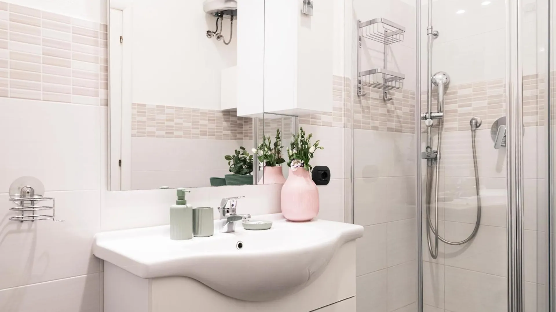 Cozy Apartament In Piazza 5 Giornate By Easylife ميلان شقة